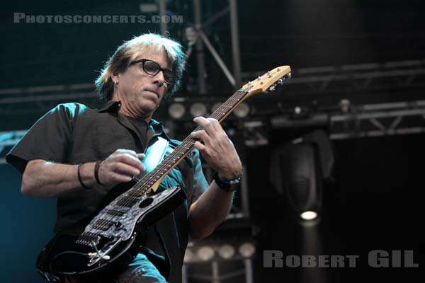 THE OFFSPRING - 2009-08-29 - SAINT CLOUD - Domaine National - Grande Scene - 